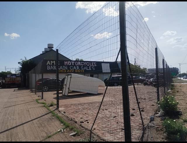 1,400M² INDUSTRIAL YARD FOR SALE IN VEREENIGING INDUSTRIAL